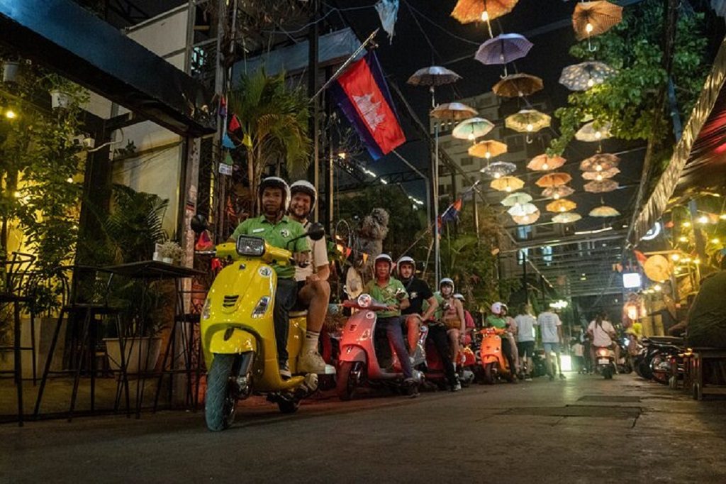Siem Reap After Dark Foodie Tour by Vespa
