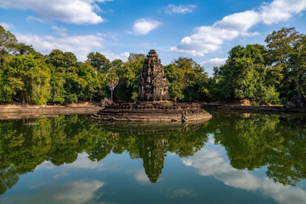 Half Day Excursion to Preah Khan, Neak Pean, Ta Som
