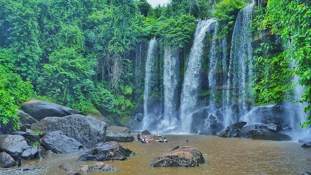 Full Day Phnom Kulen, Bantey Srei, Bantey Samre