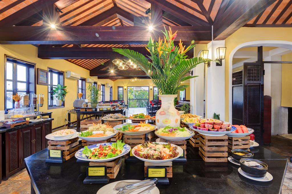 Restaurants and Bars