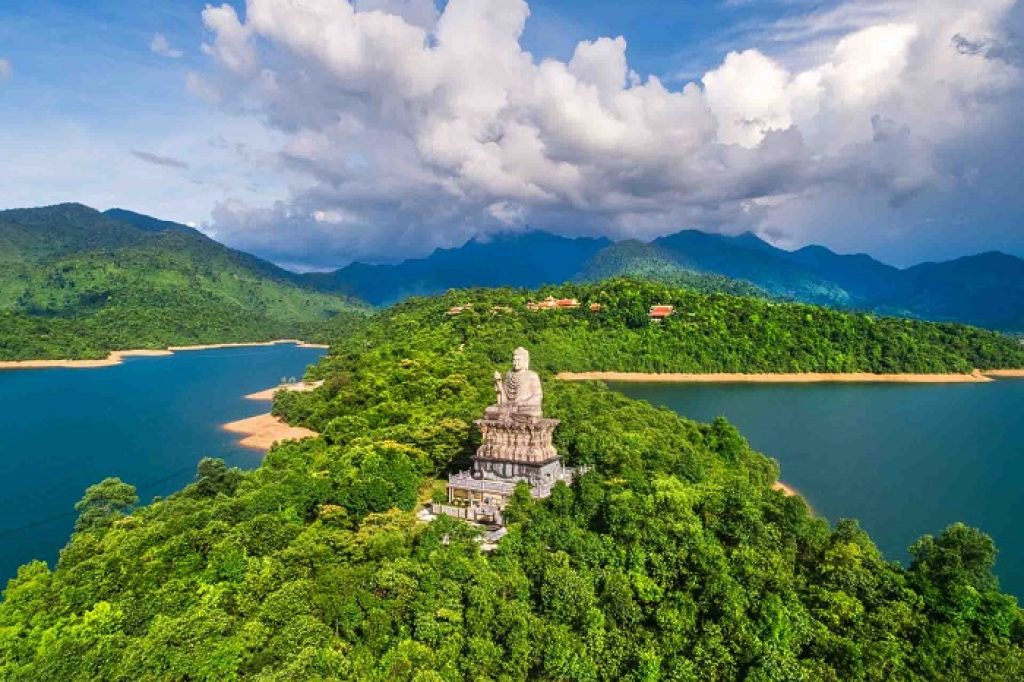 Bach Ma National Park Discovery