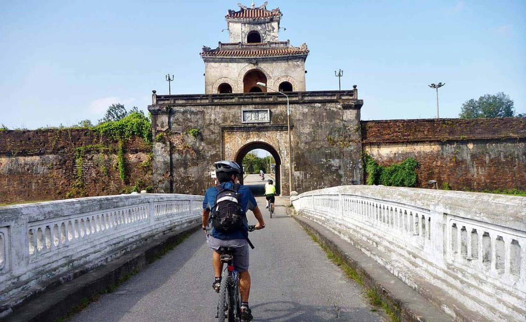 Cycling Through Imperial Hue