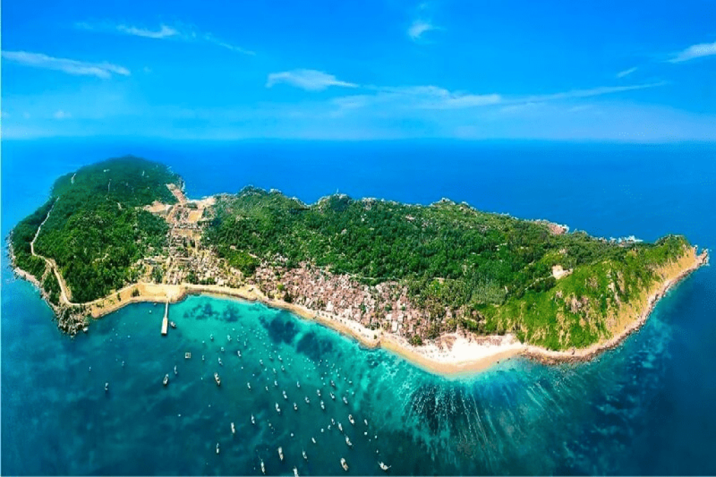 Cham Island Snorkeling & Beach Escape