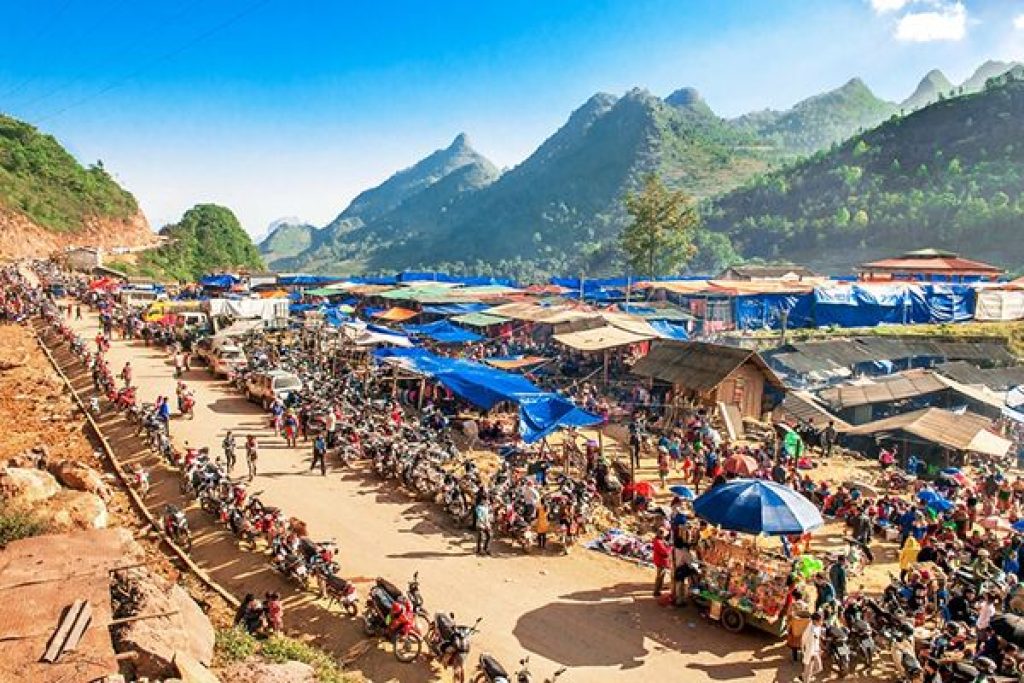Bac Ha Market & Chay River Discovery