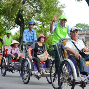 Hue Night Cyclo & Street Food Experience
