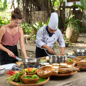 Hoi An Cooking Class & Market Tour