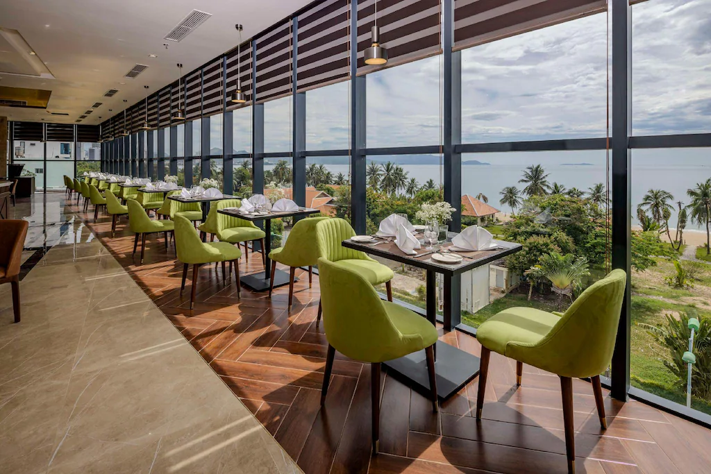 Restaurants and Bars