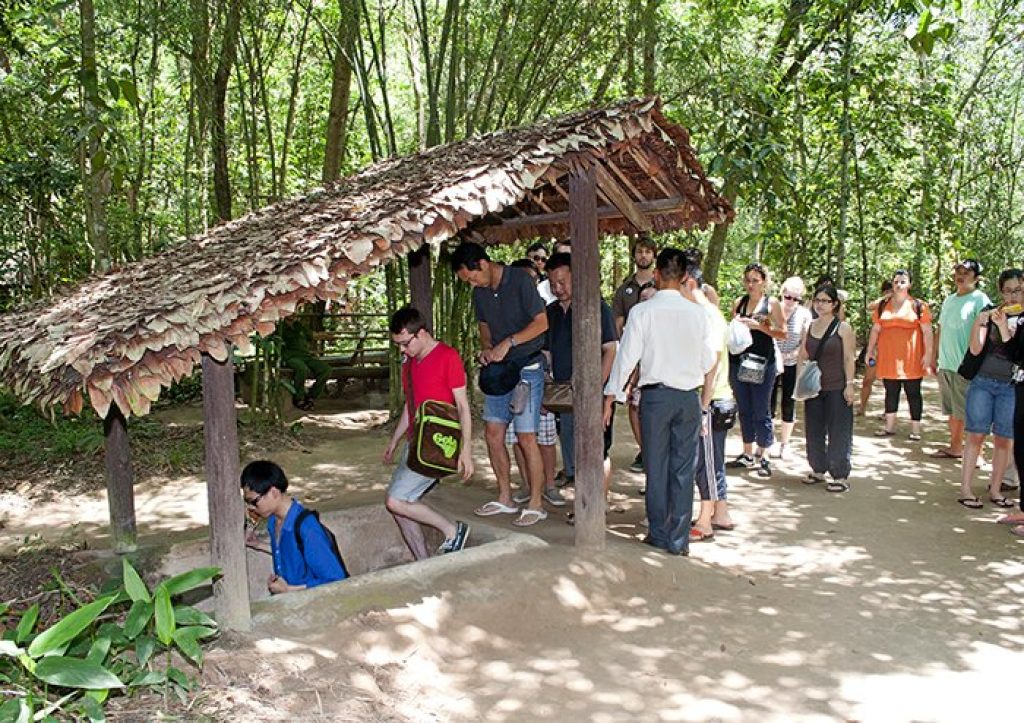 Saigon River Speedboat & Cu Chi Tunnels