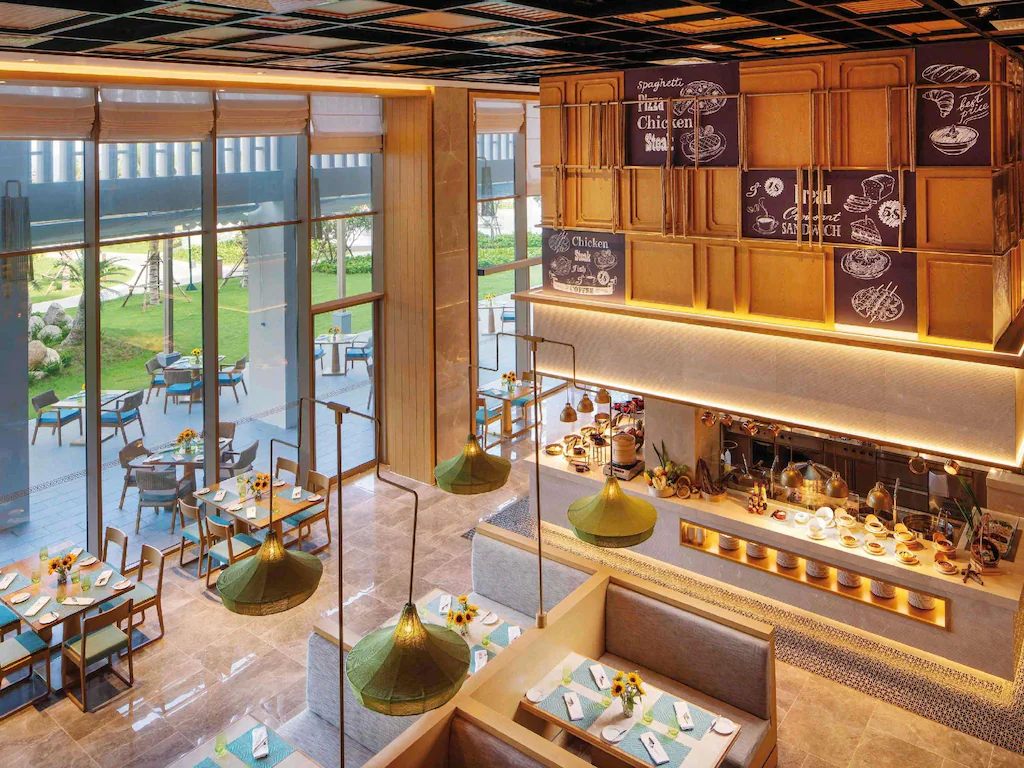 Restaurants and Bars