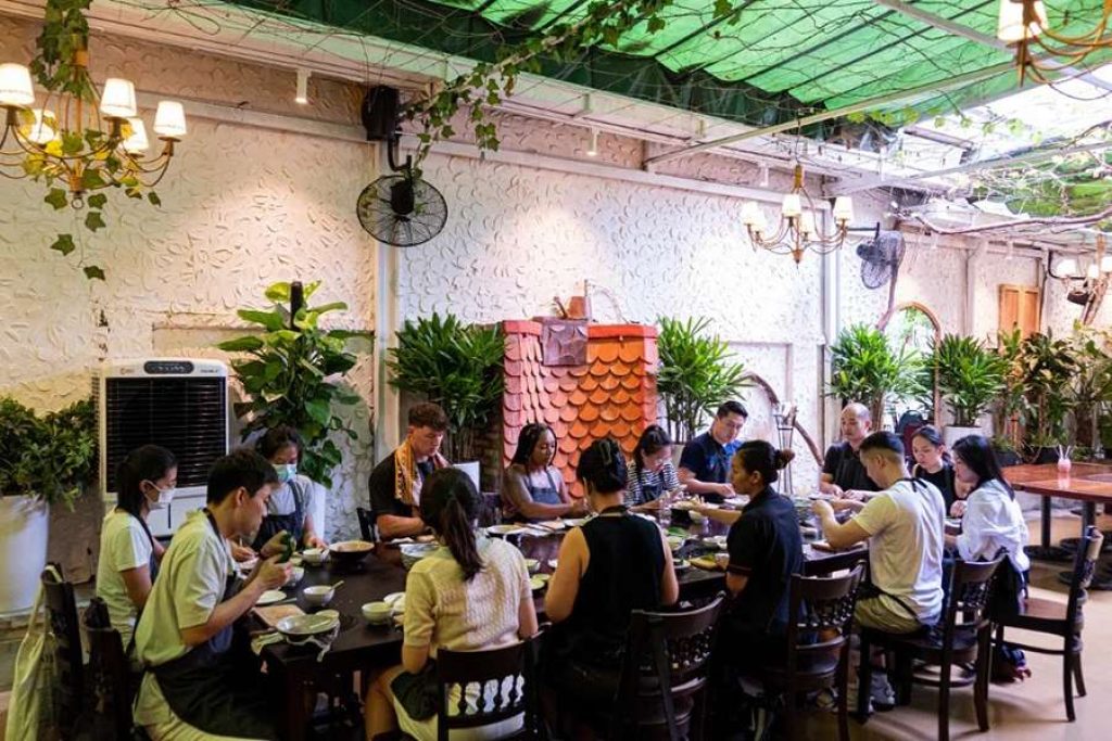 Saigon Cooking Class with Market Visit