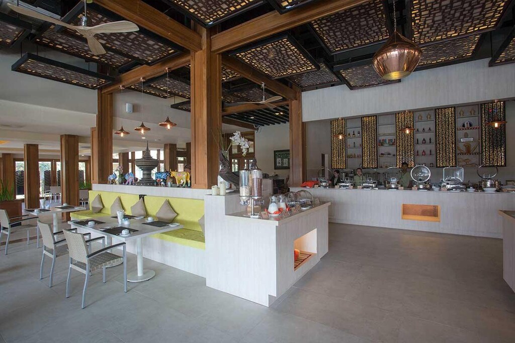 Restaurants and Bars