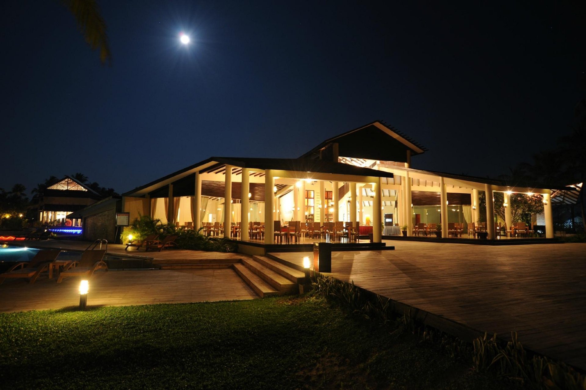 Restaurants and Bars