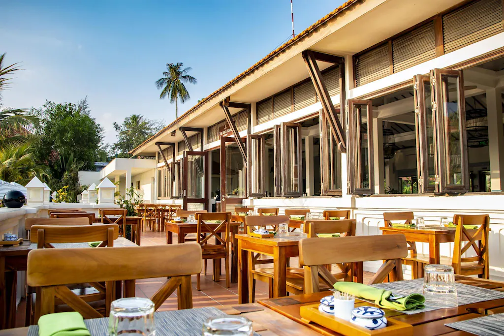 Restaurants and Bars