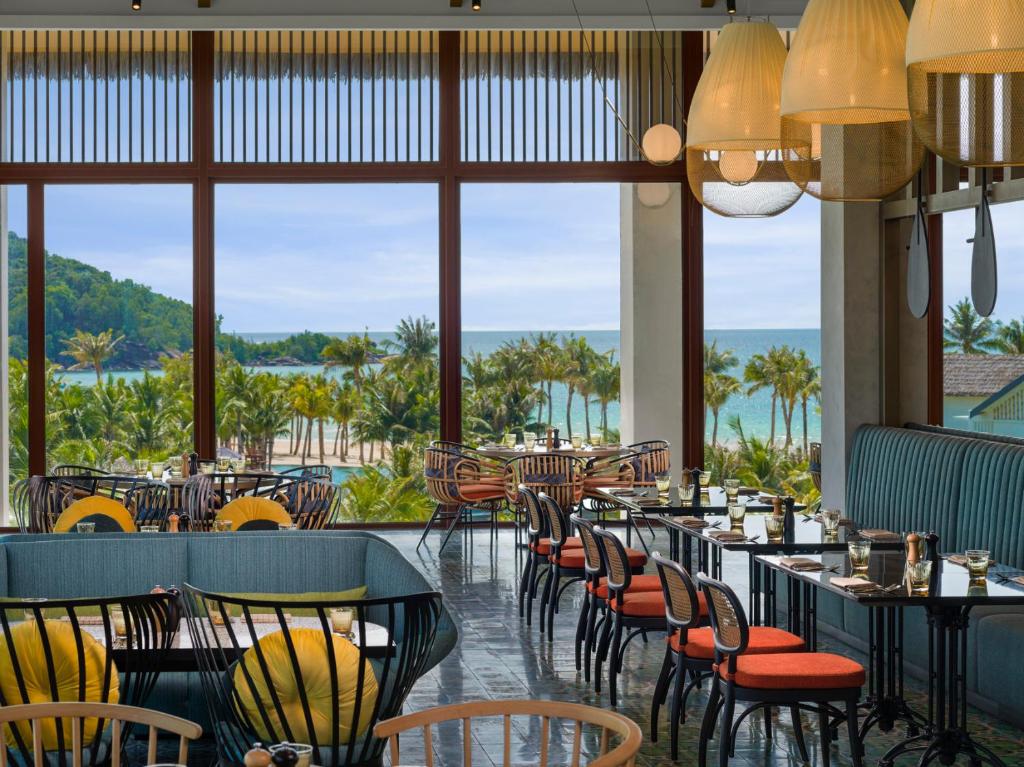Restaurants and Bars