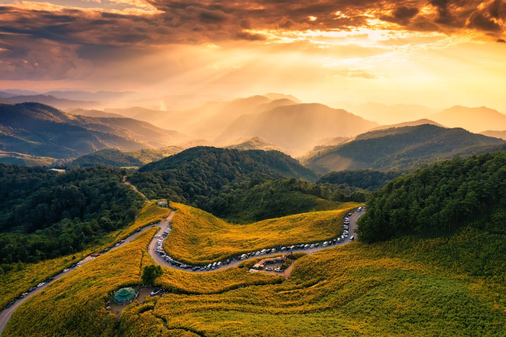 Mae Hong Son Explorer Tour